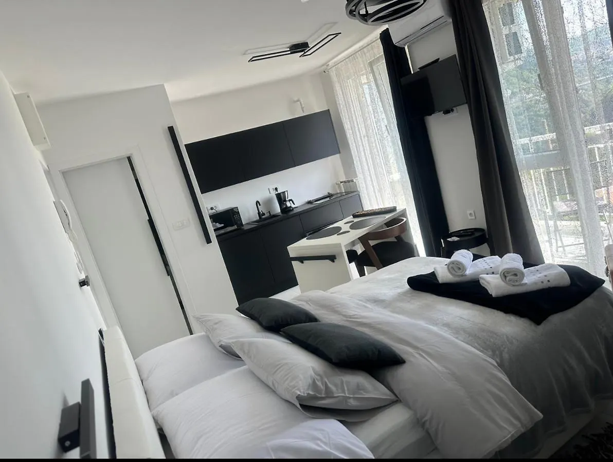 Fiorino Apartment-Studio With Balcony Rijeka