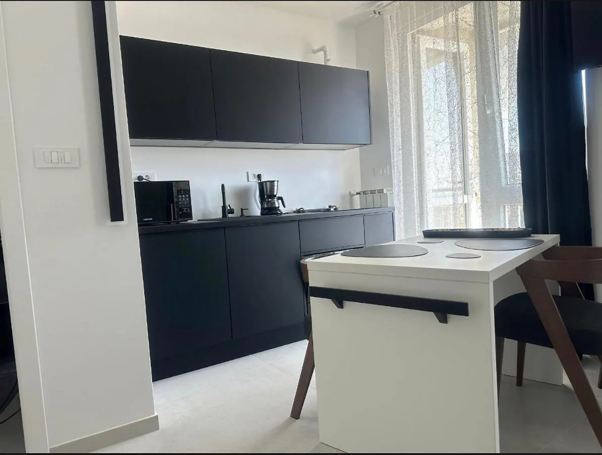 Fiorino Apartment-Studio With Balcony Rijeka