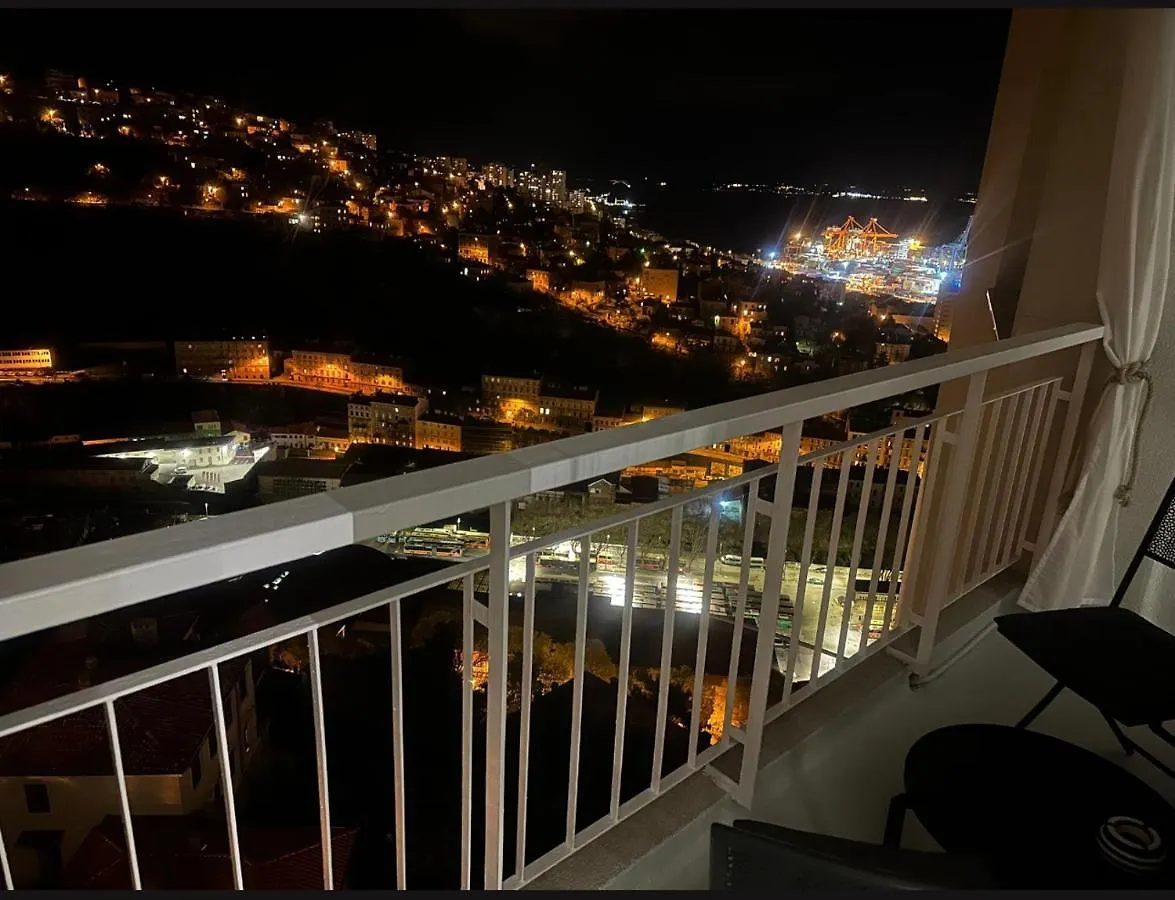 Fiorino Apartment-Studio With Balcony Rijeka