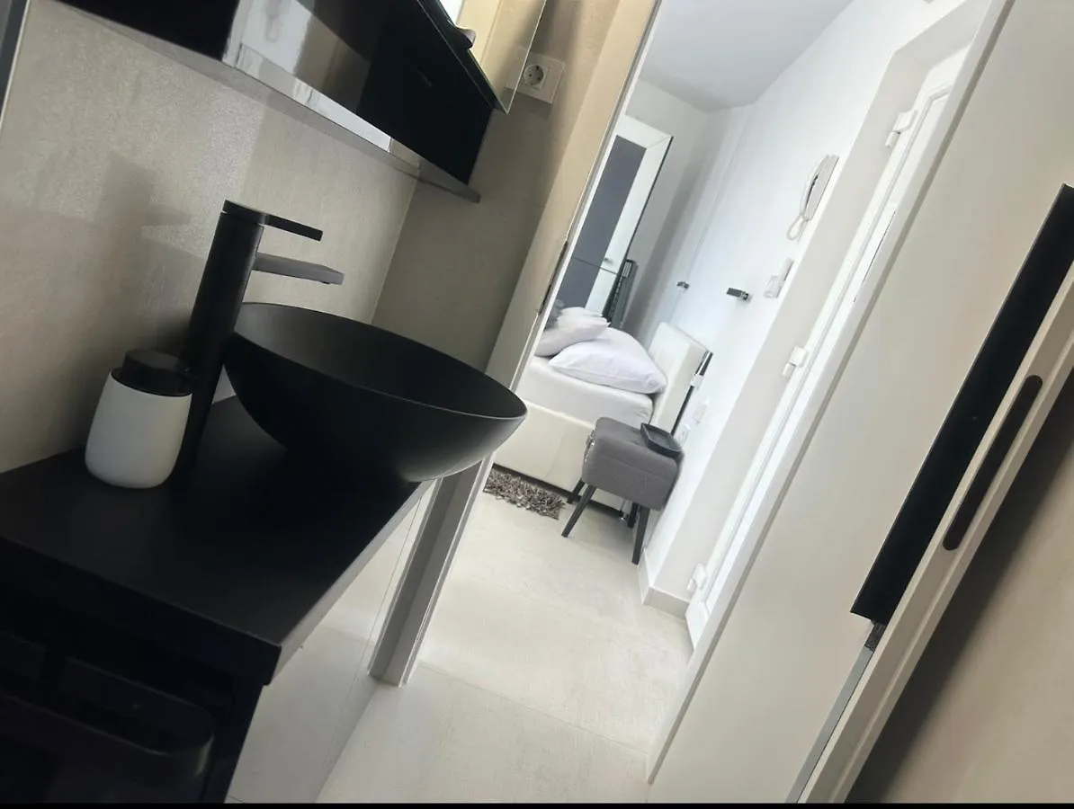 Fiorino Apartment-Studio With Balcony Rijeka 0*,  Croatia