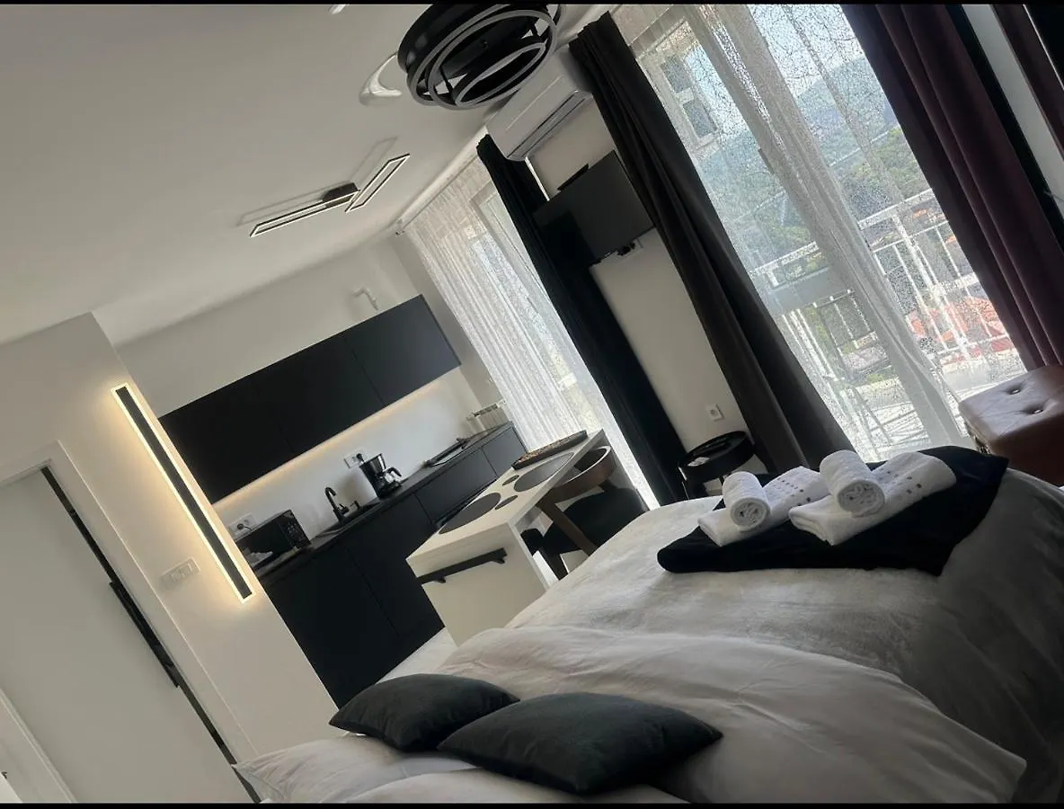 Fiorino Apartment-Studio With Balcony Rijeka